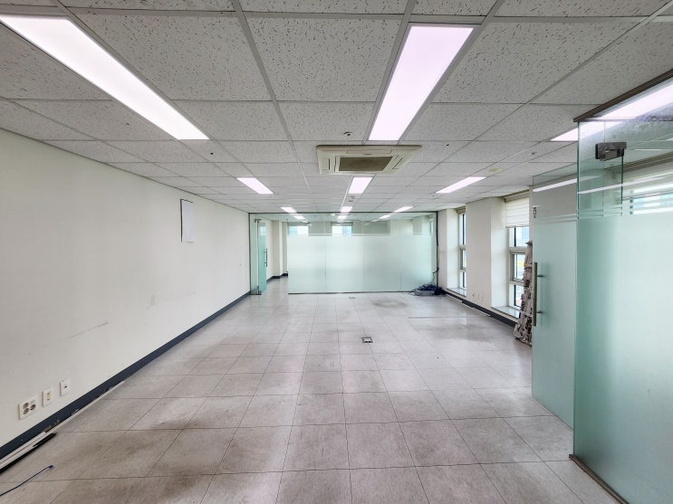  발산역 도보 3분, 가성비 좋은 마곡 센트럴타워 1차 20평대 사무실 월세
