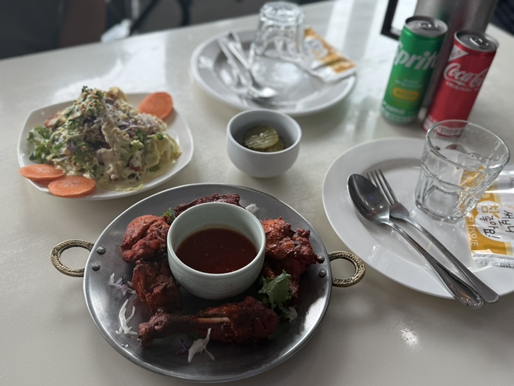  할랄 인증 현지의 맛 그대로 대구 인도 음식 카레 뉴살라딘 성서점