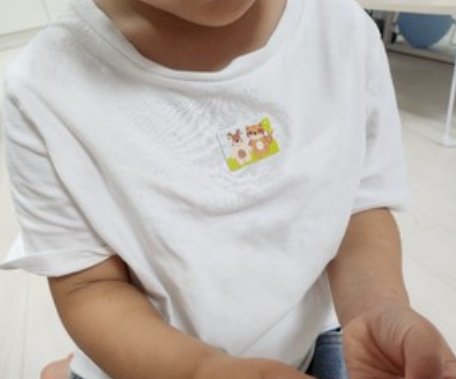  휴가철 뿌리고 붙이는 모기기피제 모음