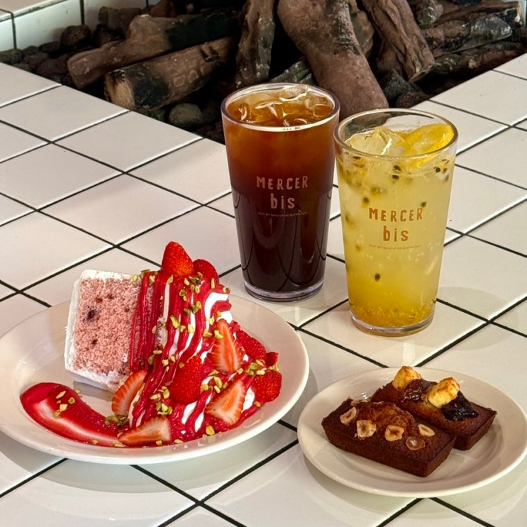  [연남동 대형카페] 데이트코스로 좋은 딸기케이크 맛집, 마사비스 카페