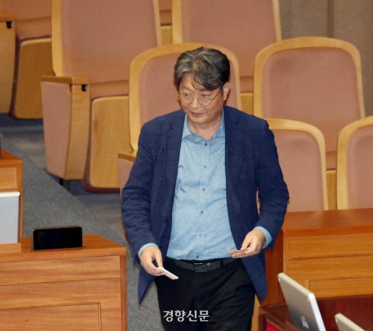 “<b>이춘석</b>, 주식 차명 거래 논란에 민주당 탈당… 법사위... 