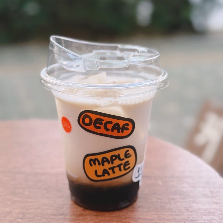  공덕커피맛집 어디갈까? 영앤도터스 낮에만 열어서 더 특별한 카페