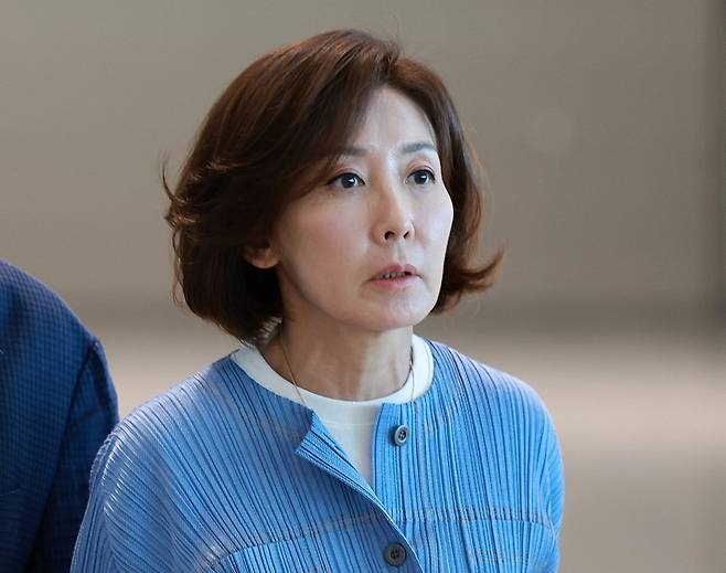 나경원 의원, 윤석열 전 대통령과 <b>계엄</b> 직후 통화…특검 수사... 