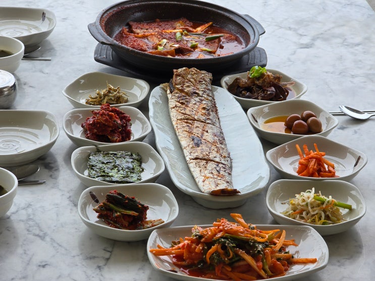  여수 돌산 애견동반식당 바다뷰에 푸짐한 한식까지