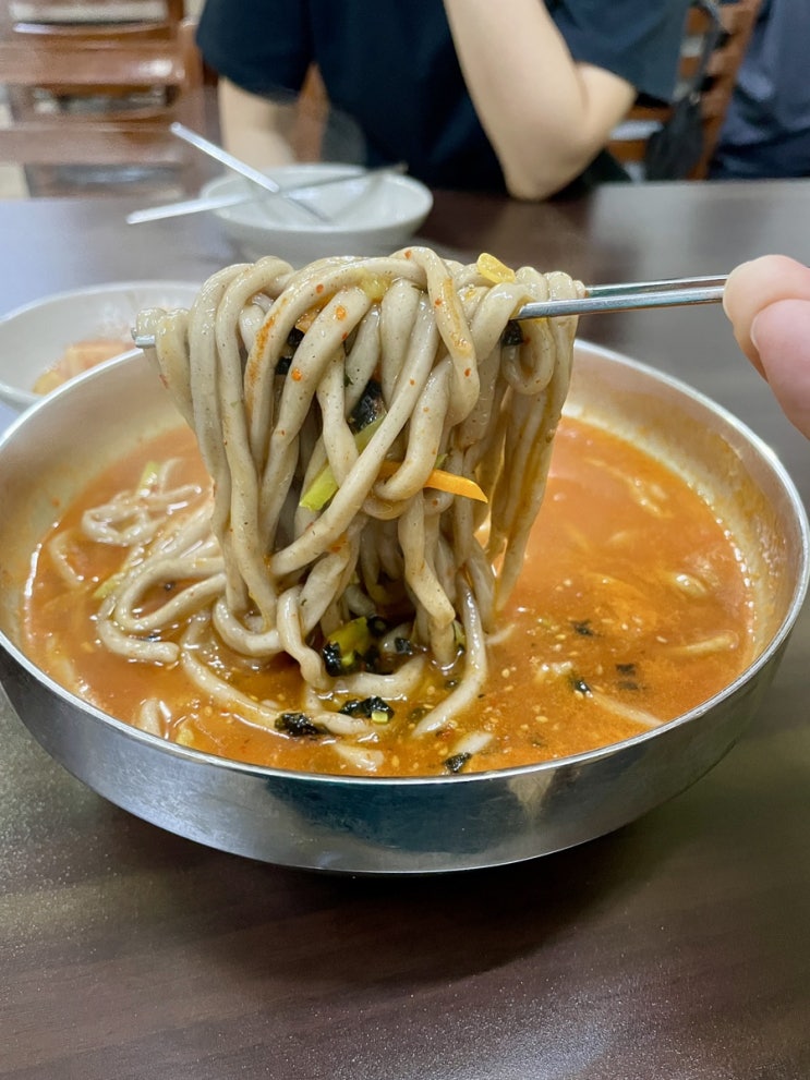 맛있는집 옆의 맛있는집 아산배방맛집 들깨 콩 팥칼국수 순임이네손칼국수 / 천안식후감