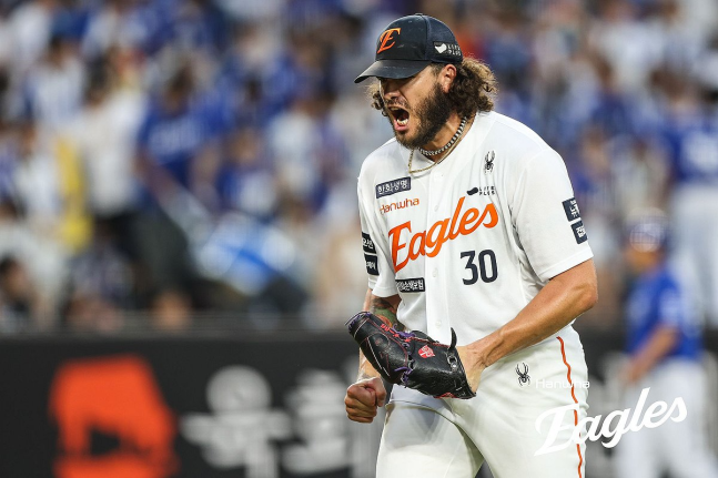 <b>한화 폰세</b> 개막 후 14연승! KBO 최다 타이기록 + 단독 1위 <b>복귀</b>