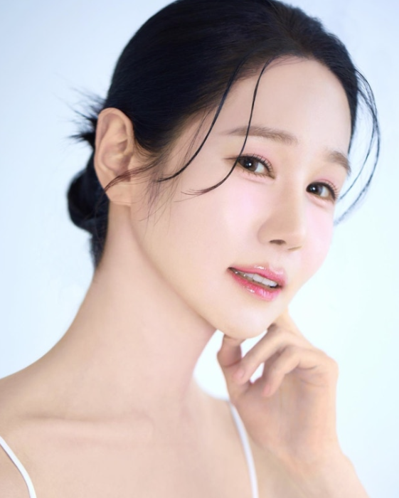   "16기 옥순, 동의 없이 사진 도용한 M사 고소
