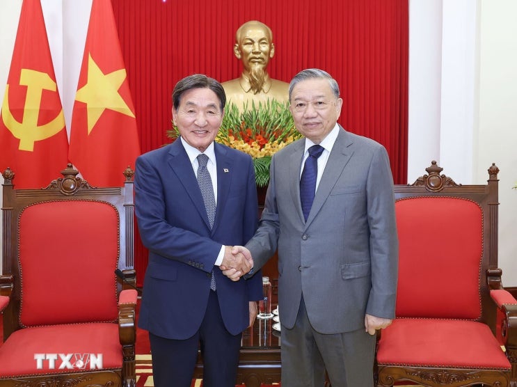 <b>베트남</b> 또럼 당 <b>서기장</b>, 11년만에 국빈<b>방한</b>