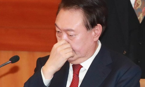 [속보] 윤석열 전 대통령, <b>김건희 특검</b> 2차 <b>강제구인</b> 거부... 