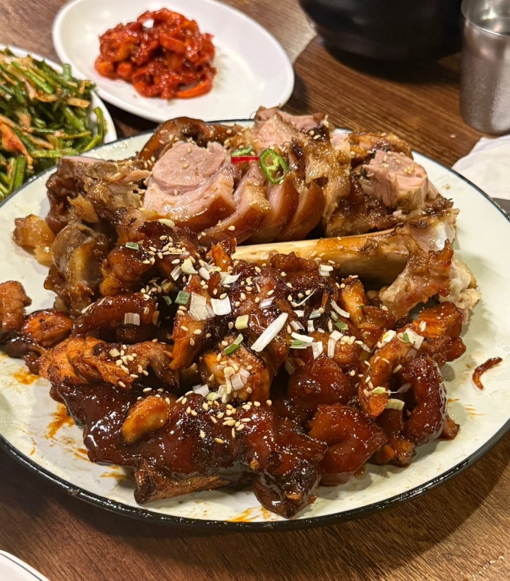  [일산/주엽역 맛집] 당일 삶고 당일 판매하는 당일 왕족발 본점