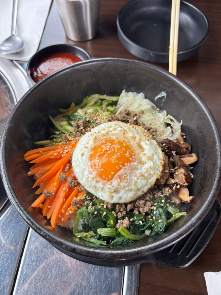  로라마을 한식 맛집 지글 (JIGGLE)