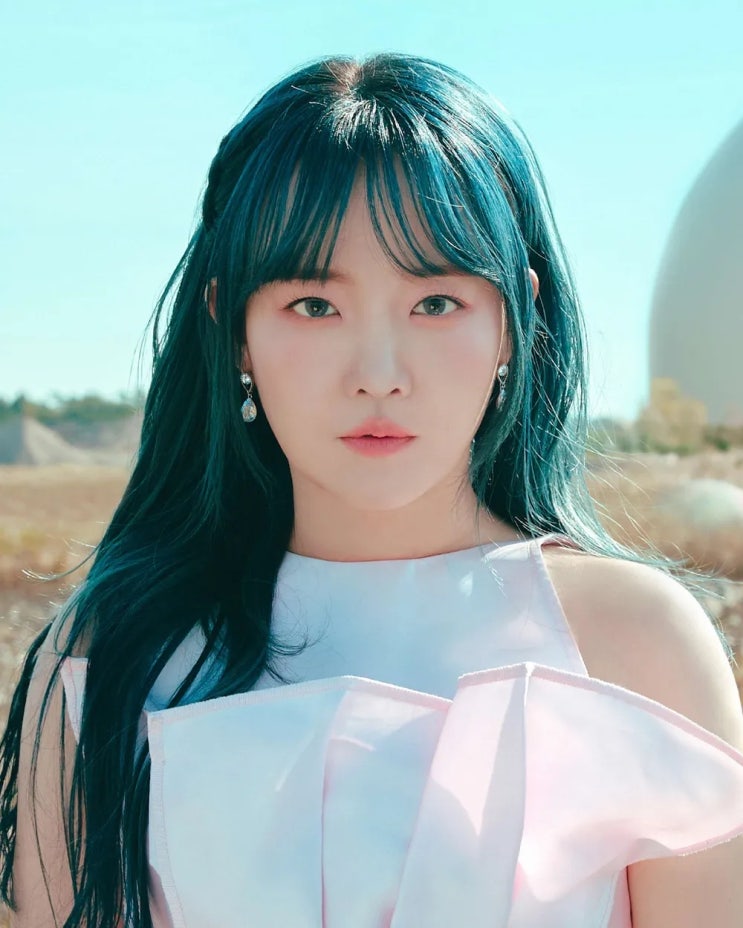  가수 윤하(YOUNHA) 소개와 추천곡 BEST 8｜믿고 듣는 여가수의 명곡 모음
