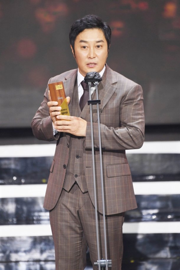 <b>김병만</b> 친양자 파양, 법원의 선택은? | 복잡한 <b>가족사</b>