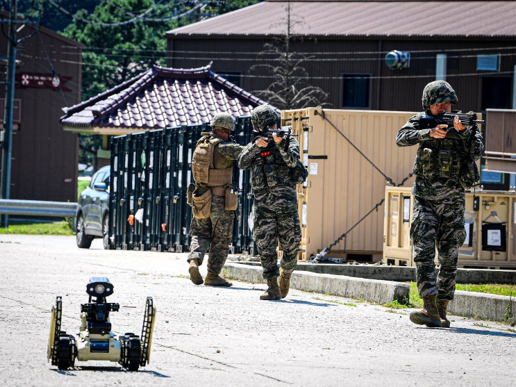  [포토·영상]한미 해병대, 2025-2차 KMEP 연합훈련 돌입 상륙부터 시가전까지 ‘전쟁급 훈련’