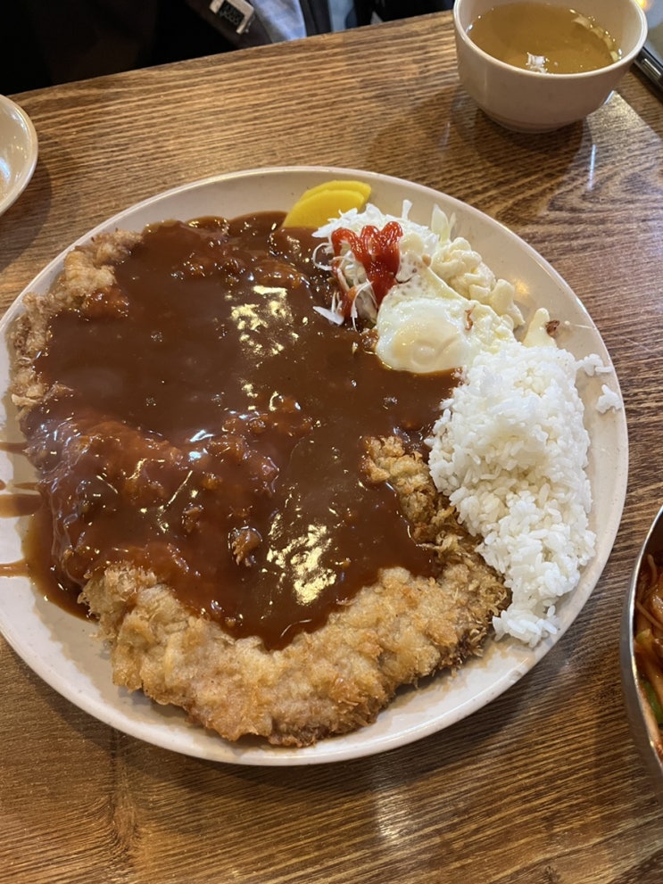  영등포시장 맛집 희락돈가스 새콤달콤한 비빔국수가 맛있는