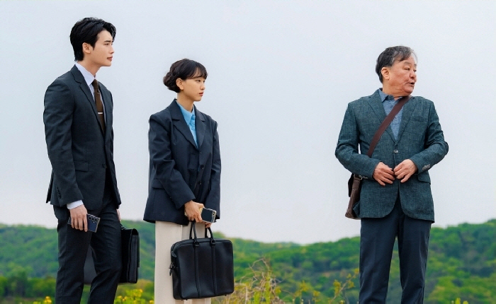 <b>서초동</b> 11회 <b>이종석</b>, 김종구 변호인 되다