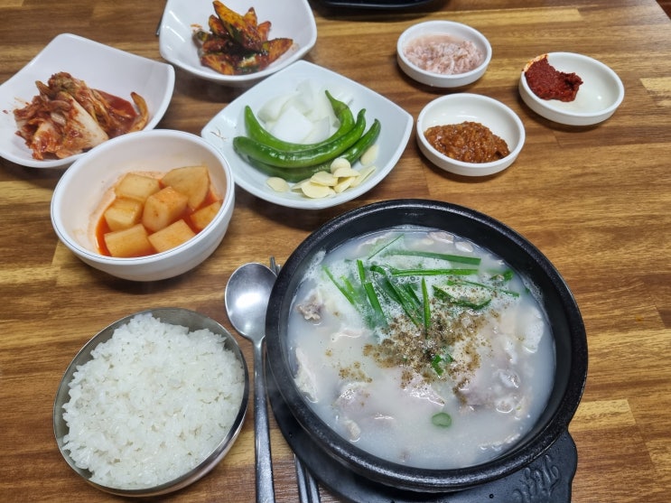  [대구] 동구시장 돼지국밥 터줏대감 '서울감자탕뚝배기'