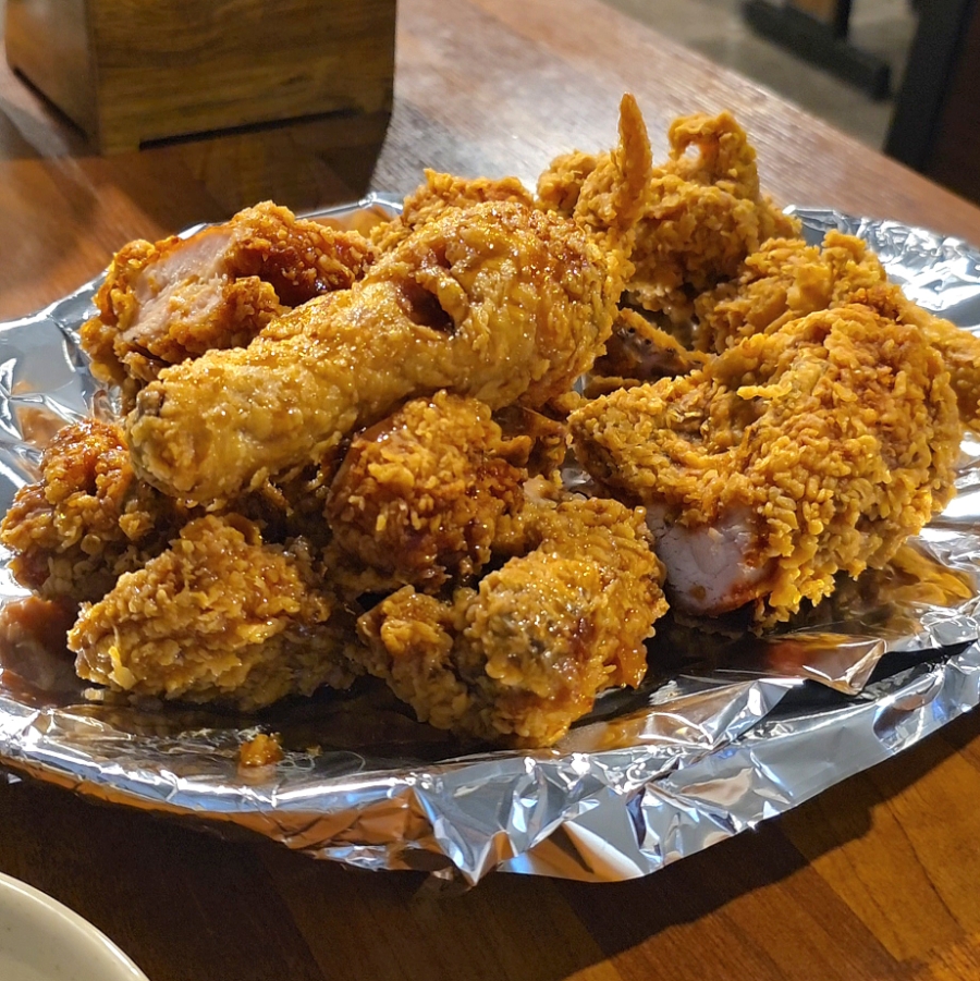 붐치킨 본점 사진 4