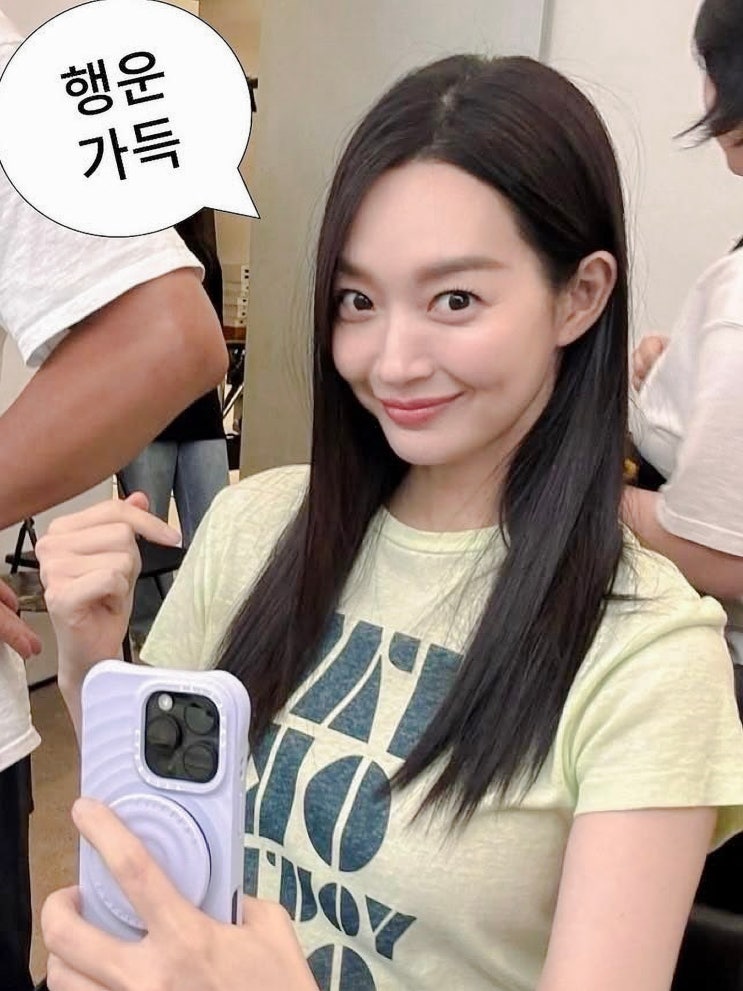  여자 꾸안꾸룩, 여름 코디의 정석! 신민아 퇴근룩 완벽 스타일