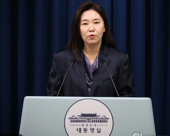 이재명 <b>대통령</b> “모든 <b>산재</b> 사망<b>사고</b>, 최대한 빠르게 <b>직보</b>” 지시