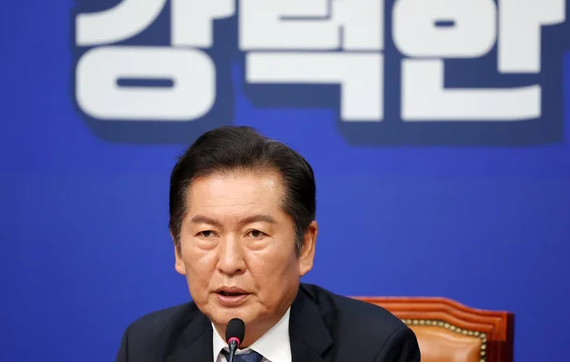 정청래, <b>김문수</b> ‘<b>민주당 해산</b>’ 발언에 맞불! ‘어느 당이... 