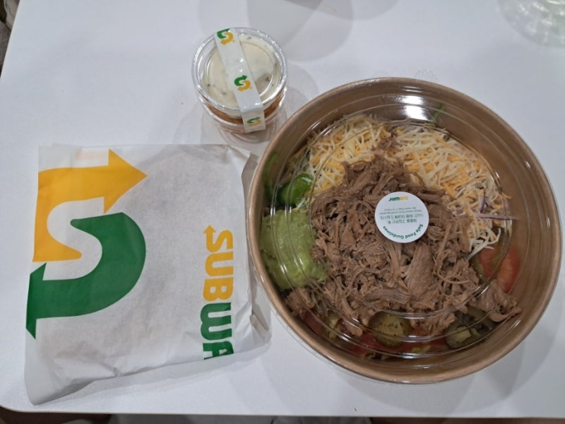 써브웨이 풀드포크 타코 샐러드 / 서브웨이 신메뉴 / 가격 / 칼로리 / 영양 성분 / 맛 / 후기