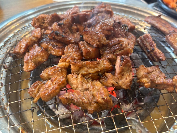  [용인 처인구] 가족 외식으로 추천하는 깔끔한 밑반찬과 돼지갈비 찐 맛집 추천 <우림갈비>