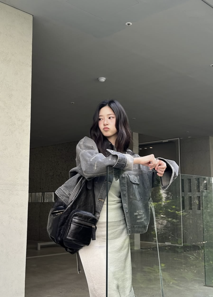  [오늘의 배우] 아이즈원 출신 김민주, 배우로 완벽 변신! 매력과 스타일까지 꽉 잡은 만능 요정