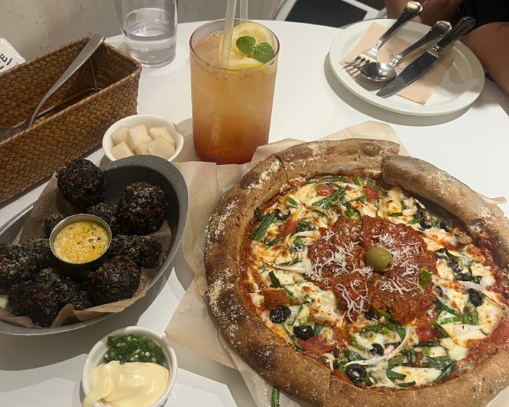  [청라데이트] 특색 있는 피자가 있는 피자사계 _ 웨이팅 맛집