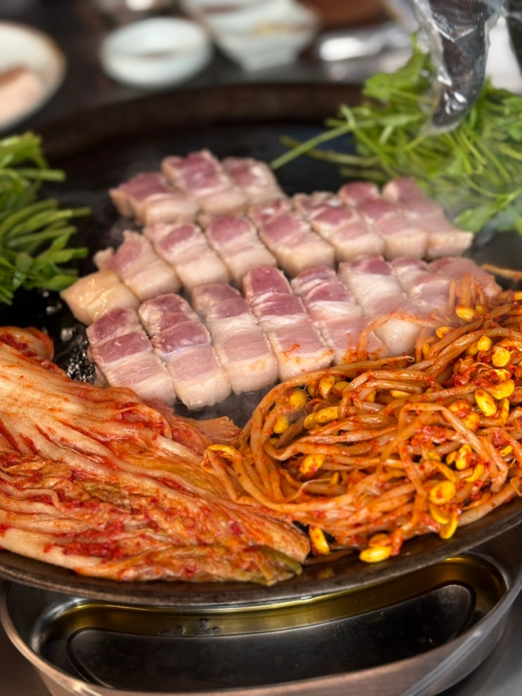  포항 북구 두호동 고기집 가성비 좋은 할매솥뚜껑삼겹살 두호점
