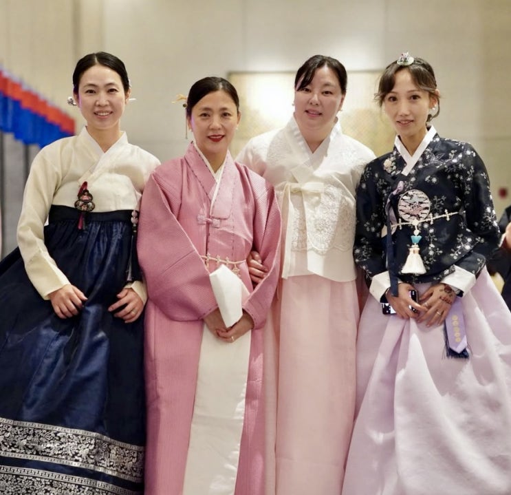  전통과 K-팝이 만난 학교 문화 행사, 모두가 즐긴 특별한 점심
