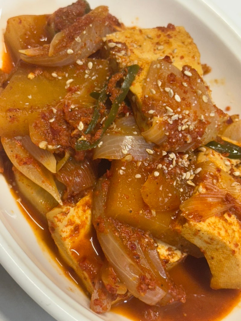 두부무조림 레시피 / 여름무 맛있게 먹는법 두부 무 요리 만드는법