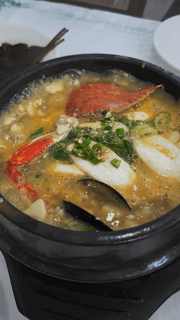  여수 향일암 맛집 서울식당 13000원에 푸짐한 게장백반 한 상과 2층 느좋 카페그래