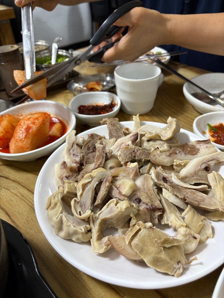  성남 모란순대국 로컬맛집:) 왕십리곱창순대국 머릿고기수육 후기