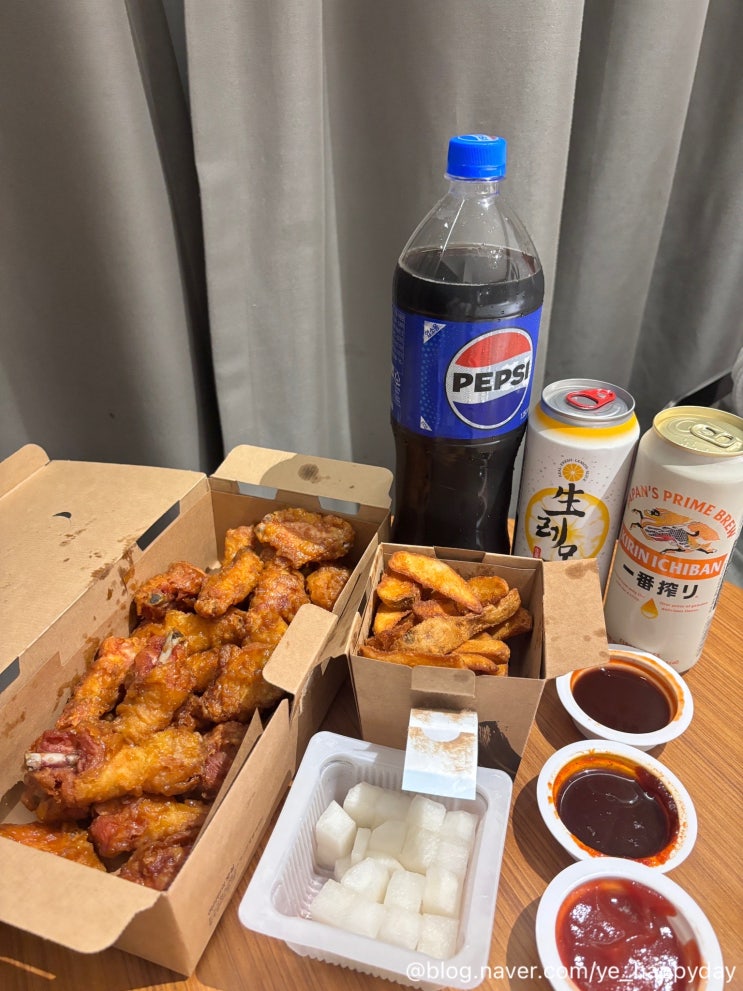  [동대문 놀거리] 내돈내산 호캉스 제대로 즐기기! - 광장시장 / 허니콤보 /요아정 / 아베베 베이커리