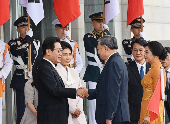 한국-<b>베트남</b> 정상회담, 품격 있는 공식 환영식