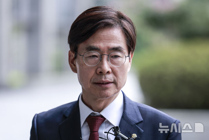[속보] <b>조경태</b> 의원, 내란<b>특검</b> 출석! "국힘에 내란 <b>동조</b> 세력... 