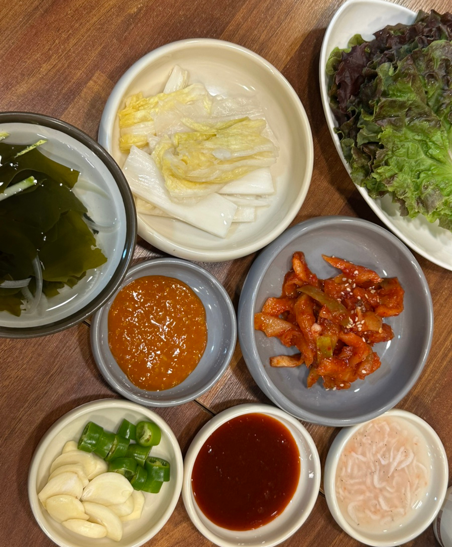 황제한방왕족발보쌈 사진 3