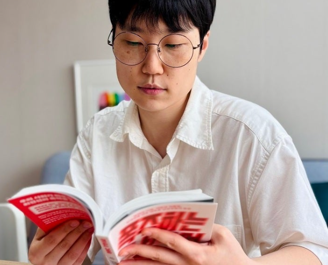  『폭주하는 남성성』 – 벗방, ‘길들여진’ 욕망과 남성문화의 교차로
