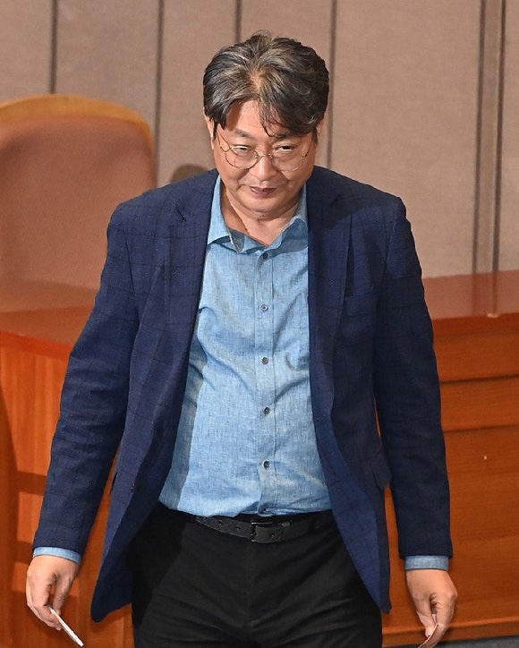 차명 거래 의혹’ <b>이춘석 의원</b>실 전격 <b>압수수색</b>…의혹 전말과 파장