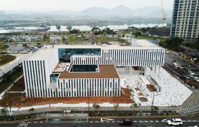  부모 차 몰고 도심 질주한 중학생, 40분 추격전 끝에 검거