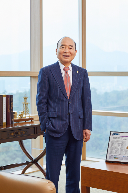 <b>김건희 특검</b> 압수수색, 맏사위 박성근 전 검사 및 회장 <b>이봉관</b>은... 