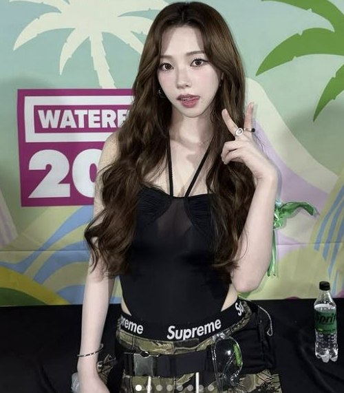  제니·카리나가 입는 ‘새깅 패션’…젠지세대 중심으로 재유행 