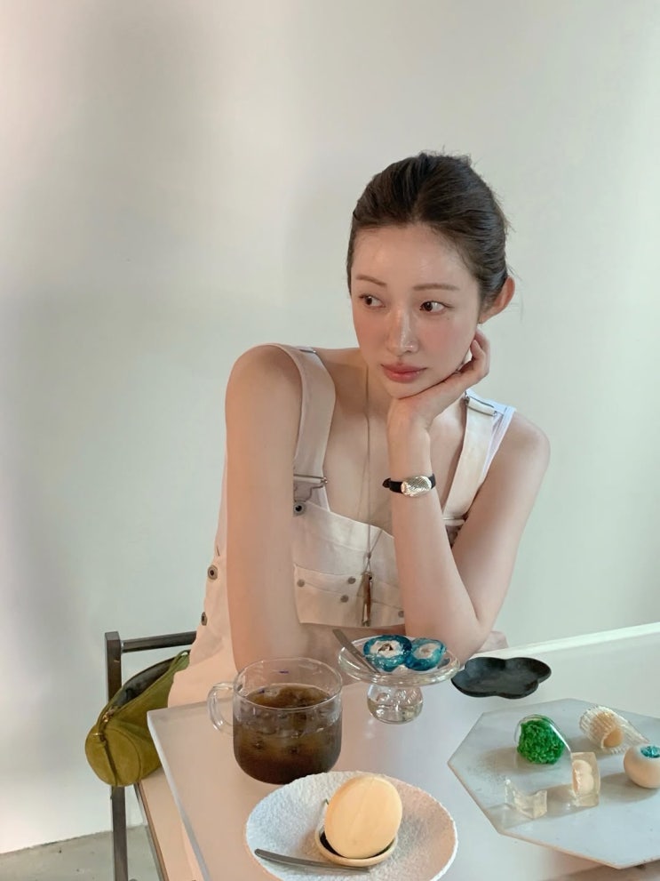  여자 옷잘러 연예인 1tier로 단연 손꼽히는 차정원의 센스 가득한 여름 데일리룩 패션