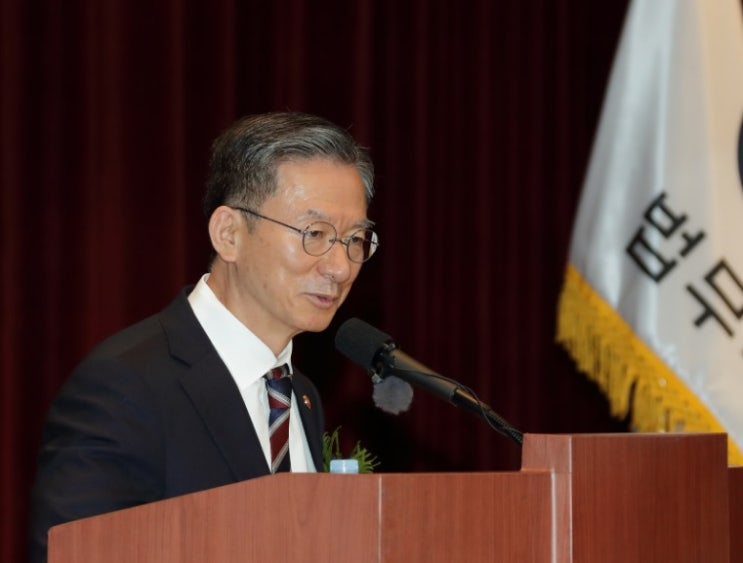 [이재명 정부 첫 <b>광복절 특별사면</b>] 조국 전 대표 부부 등... 