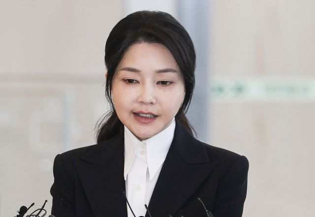  "김건희가 바쉐론 명품 시계 구매해달라 요청"…특검 '자금 출처' 추적 중