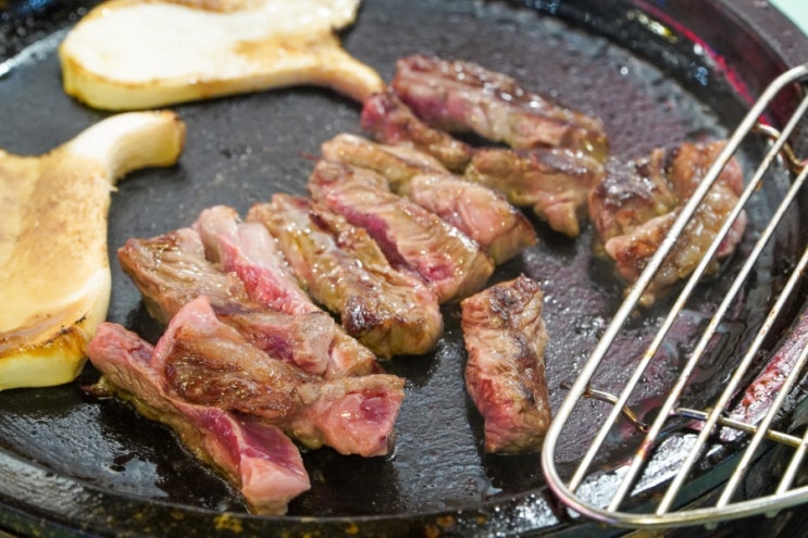  전주 신시가지 맛집 추천 1등 소고기 꾸석지돌판한우