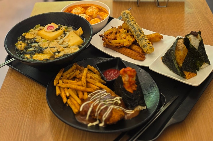  송도 분식 맛집 삼각김밥이 다양하고 맛있는 김팔구