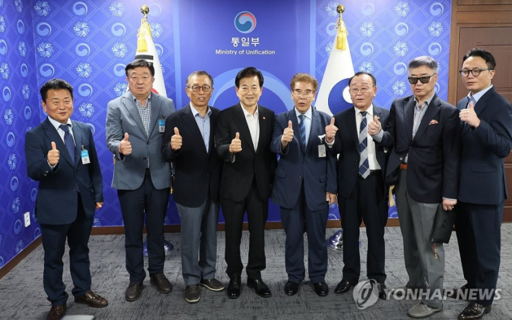 [속보] <b>정동영</b> 통일부 장관, <b>금강산</b> 기업 단체와 전격 면담! 무슨... 