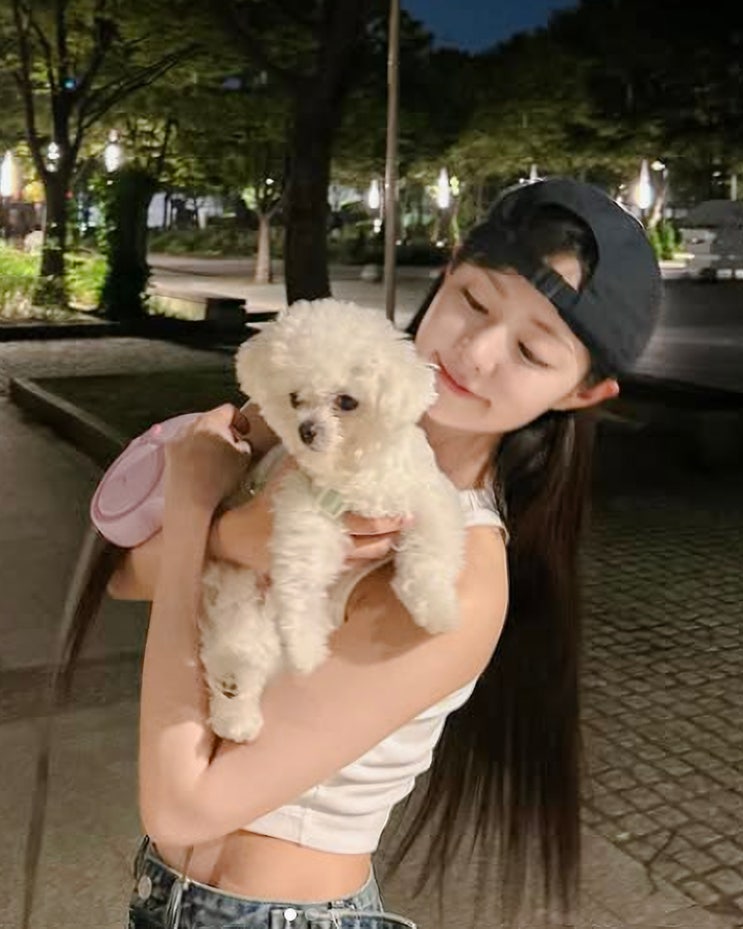  덱스가 놓친 5천억 건물주 딸! 신슬기 캐주얼·데이트·여행룩 패션스타일 완전 정리
